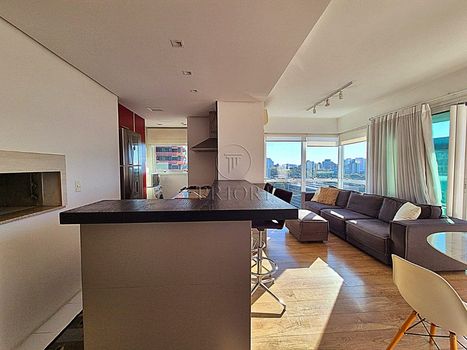 Foto 14 do(a) Apartamento de 2 quartos para alugar em Três Figueiras, Porto Alegre