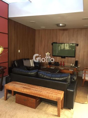 Foto 3 do(a) Casa de 3 quartos à venda em Vila Oliveira, Mogi das Cruzes