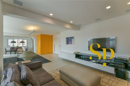 Foto 3 do(a) Apartamento de 3 quartos à venda em Vila Nova Conceição, São Paulo