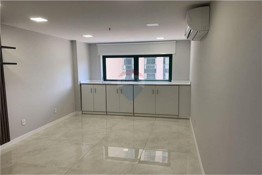 Foto 2 do(a) Sala / Conjunto Comercial false à venda em Barra da Tijuca, Rio de Janeiro