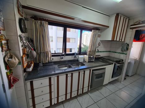 Foto 10 do(a) Apartamento de 3 quartos à venda em Indianópolis, São Paulo