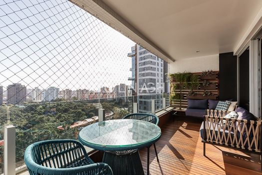 Foto 17 do(a) Apartamento de 3 quartos à venda em Jardim Europa, Porto Alegre