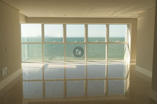 Foto 1 do(a) Apartamento de 4 quartos à venda em Centro, Balneário Camboriú