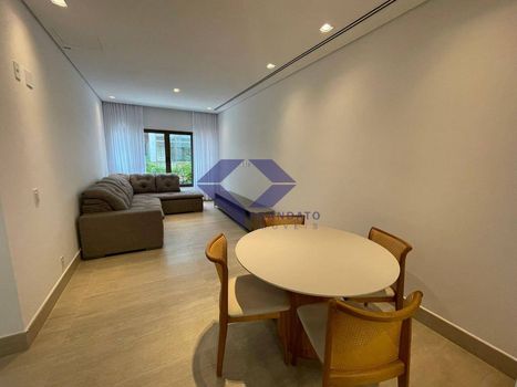 Foto 5 do(a) Casa de 4 quartos à venda em Jardim dos Estados, São Paulo