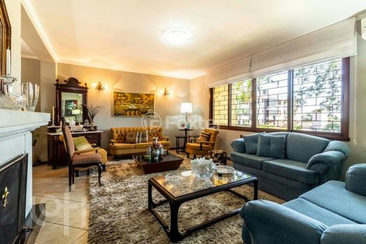 Foto 2 do(a) Casa de 3 quartos à venda em Chácara das Pedras, Porto Alegre