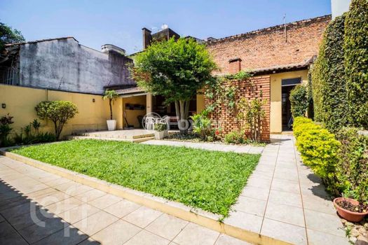 Foto 30 do(a) Casa de 3 quartos à venda em Chácara das Pedras, Porto Alegre