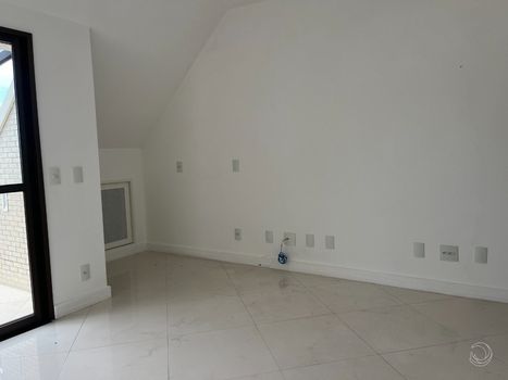 Foto 11 do(a) Apartamento de 4 quartos à venda em Centro, Florianópolis