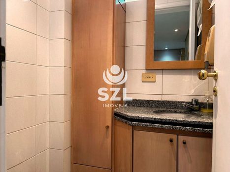 Foto 9 do(a) Sala / Conjunto Comercial false à venda em Água Verde, Curitiba