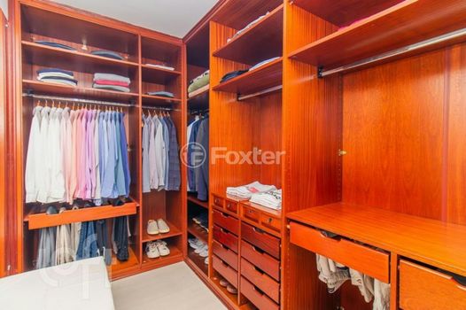 Foto 34 do(a) Apartamento de 4 quartos à venda em Mont Serrat, Porto Alegre