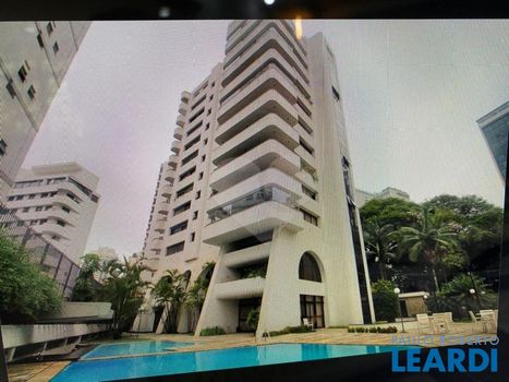 Foto 2 do(a) Apartamento false à venda em Santa Cecília, São Paulo