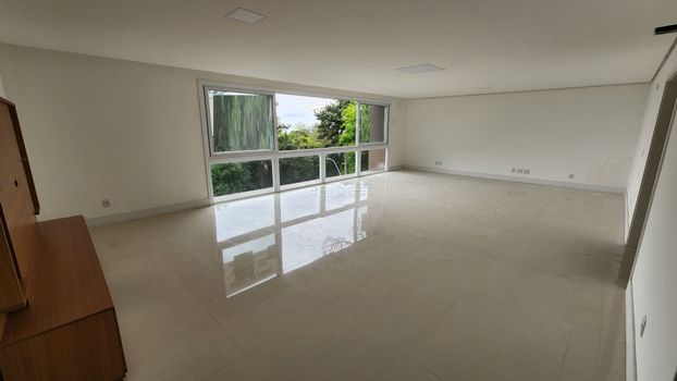 Foto 3 do(a) Apartamento de 3 quartos para alugar em Vila Assunção, Porto Alegre