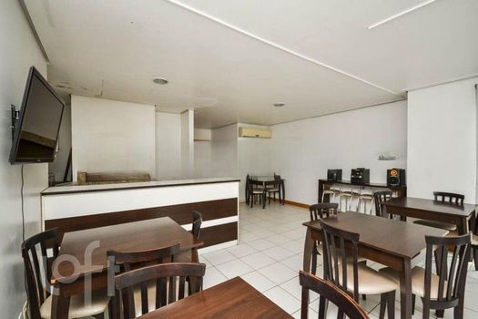 Foto 7 do(a) Apartamento de 1 quartos à venda em Petrópolis, Porto Alegre