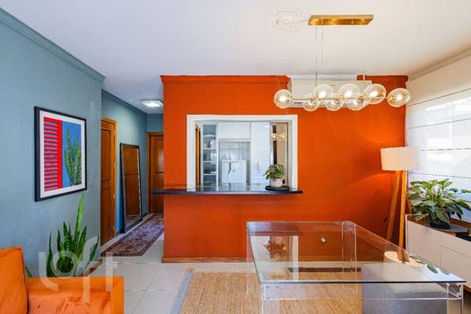 Foto 2 do(a) Apartamento de 2 quartos à venda em Passo da Areia, Porto Alegre