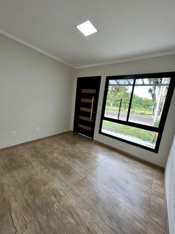 Foto 5 do(a) Casa de 2 quartos à venda em Jardim Sabará, Porto Alegre
