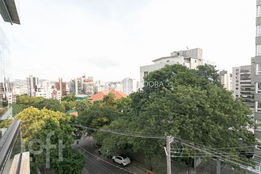 Foto 14 do(a) Apartamento de 3 quartos à venda em Petrópolis, Porto Alegre