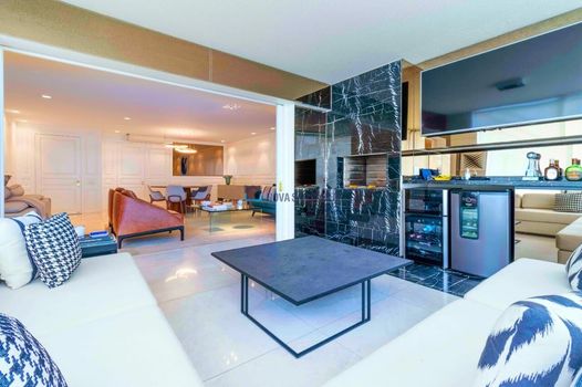 Foto 3 do(a) Apartamento de 3 quartos à venda em Indianópolis, São Paulo