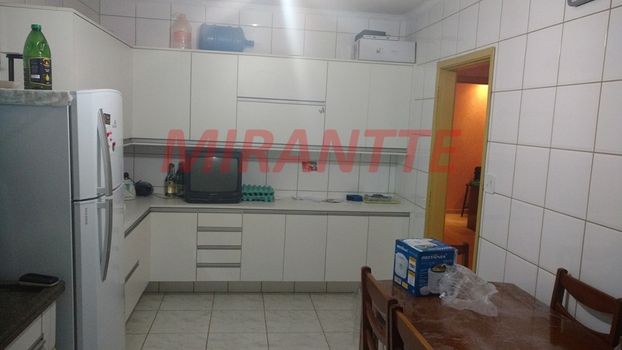 Foto 7 do(a) Casa de 4 quartos à venda em Parque São Rafael, São Paulo