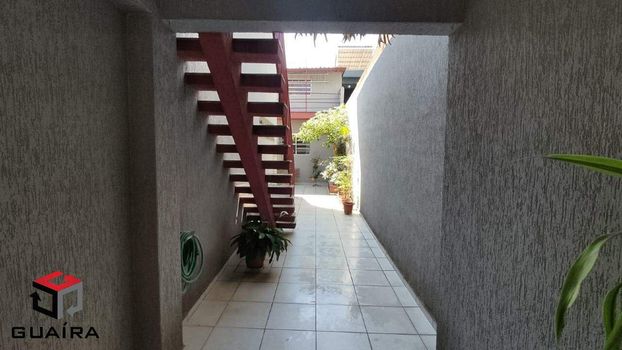 Foto 8 do(a) Casa de 3 quartos à venda em Vila Homero Thon, Santo André