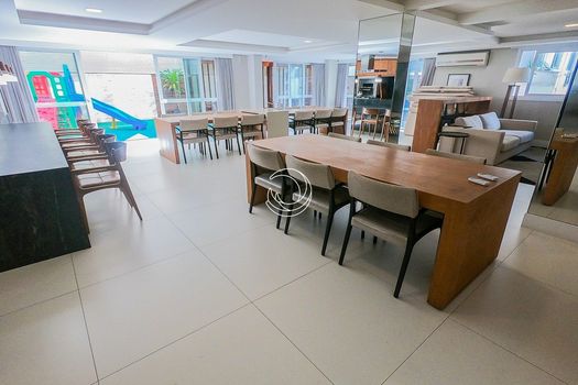 Foto 4 do(a) Cobertura de 2 quartos à venda em Centro, Florianópolis