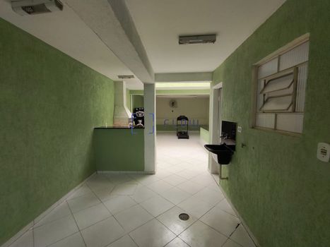 Foto 32 do(a) Casa de 3 quartos à venda em Vila São Vicente, São Paulo