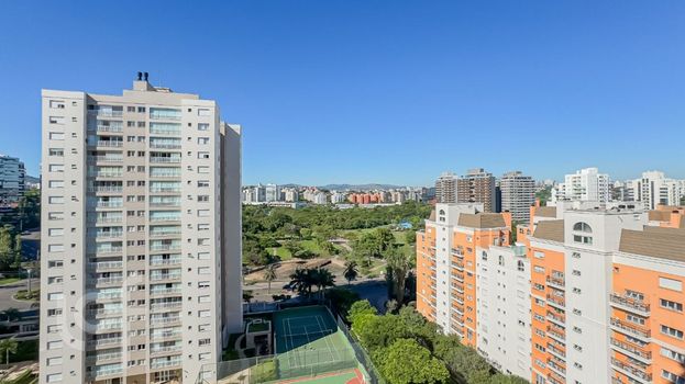Foto 11 do(a) Apartamento de 3 quartos à venda em Jardim Europa, Porto Alegre