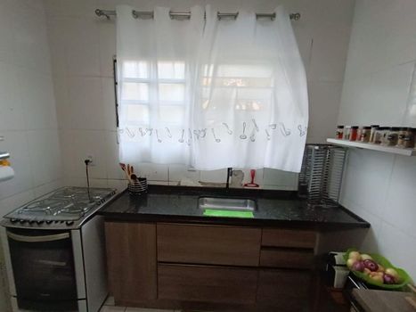 Foto 4 do(a) Casa de 2 quartos à venda em Jardim Califórnia, Barueri