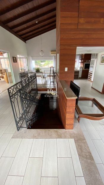 Foto 1 do(a) Apartamento de 10 quartos à venda em Ponta das Canas, Florianópolis