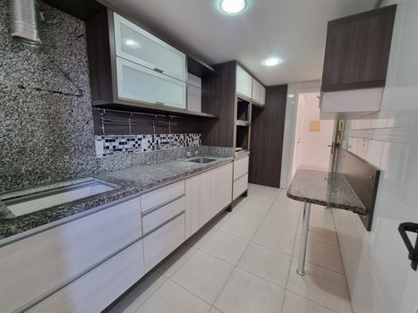 Foto 6 do(a) Apartamento de 2 quartos à venda em Ipanema, Porto Alegre