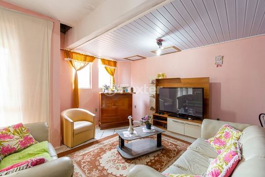 Foto 4 do(a) Casa de 4 quartos à venda em Parque Granja Esperança, Cachoeirinha