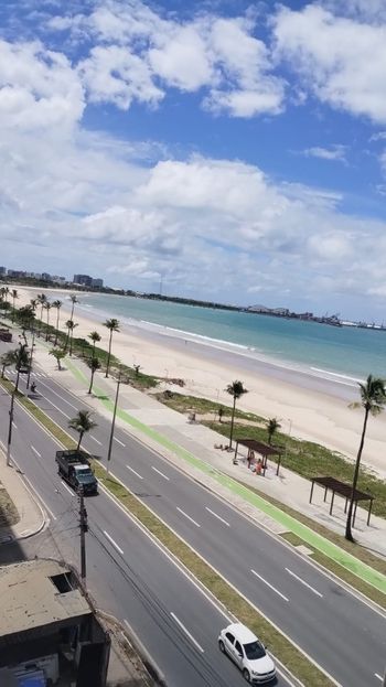 Foto 2 do(a) Apartamento de 3 quartos à venda em Centro, Maceió
