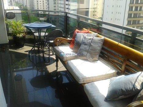Foto 5 do(a) Apartamento de 4 quartos à venda em Indianópolis, São Paulo
