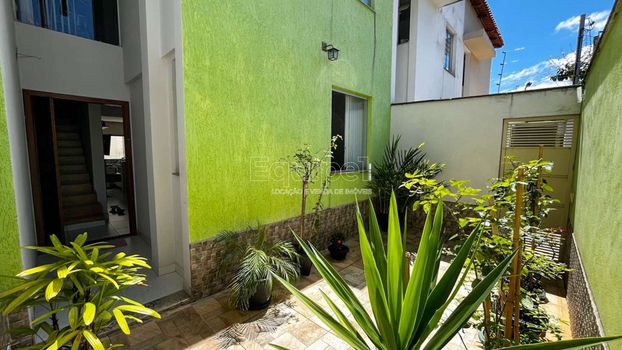 Foto 33 do(a) Casa de 3 quartos à venda em Santa Efigênia, Belo Horizonte