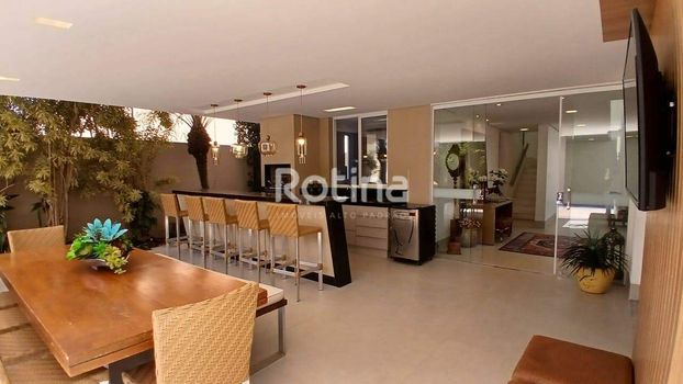 Foto 11 do(a) Casa em Condomínio de 4 quartos à venda em Morada da Colina, Uberlândia
