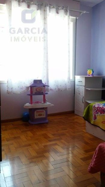 Foto 3 do(a) Apartamento de 2 quartos à venda em São Sebastião, Porto Alegre