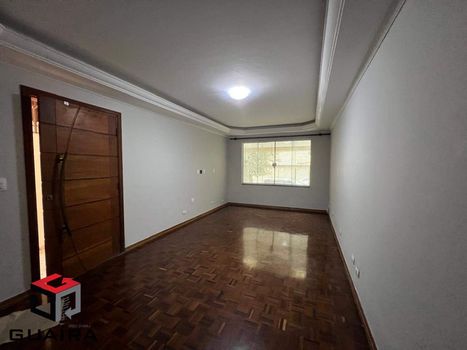 Foto 1 do(a) Casa de 3 quartos à venda em Jardim Ocara, Santo André