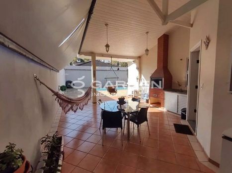 Foto 4 do(a) Casa de 3 quartos à venda em Jardim Esplanada II, São José dos Campos