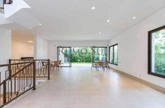 Foto 2 do(a) Casa em Condomínio de 4 quartos à venda em Jardim dos Estados, São Paulo