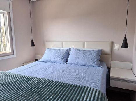 Foto 7 do(a) Apartamento de 3 quartos à venda em Santa Cândida, Curitiba