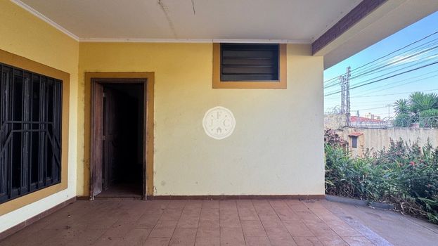 Foto 2 do(a) Casa de 3 quartos à venda em Jardim Irajá, Ribeirão Preto