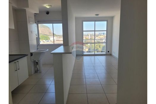 Foto 3 do(a) Apartamento de 2 quartos à venda em Anil, Rio de Janeiro