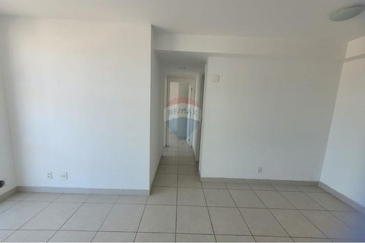 Foto 10 do(a) Apartamento de 2 quartos à venda em Anil, Rio de Janeiro