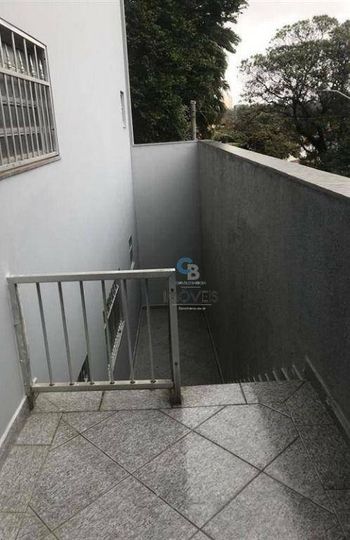 Foto 12 do(a) Casa de 5 quartos à venda em Vila Ivone, São Paulo
