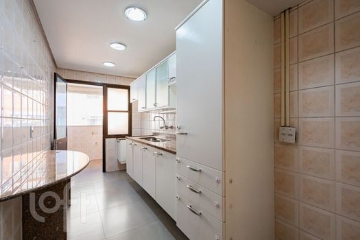 Foto 5 do(a) Apartamento de 3 quartos à venda em Mont Serrat, Porto Alegre