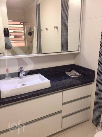 Foto 43 do(a) Apartamento de 3 quartos à venda em Centro Histórico, Porto Alegre