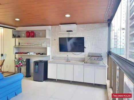 Foto 3 do(a) Apartamento de 4 quartos à venda em Praia da Costa, Vila Velha