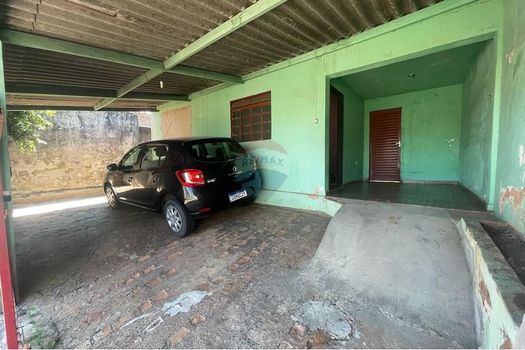 Foto 2 do(a) Casa de 3 quartos à venda em Jardim Leoni, Lins