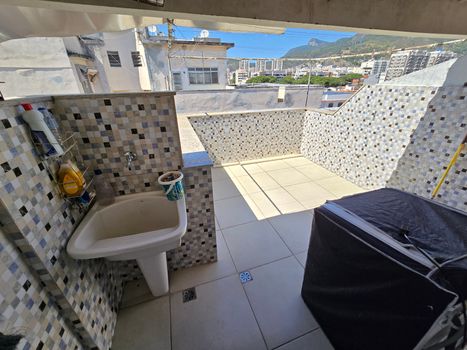 Foto 36 do(a) Cobertura de 3 quartos à venda em Maracanã, Rio de Janeiro