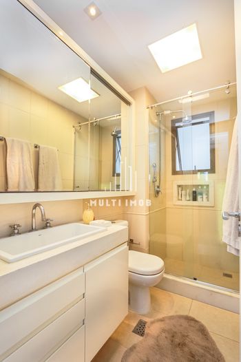 Foto 18 do(a) Apartamento de 3 quartos à venda em Três Figueiras, Porto Alegre