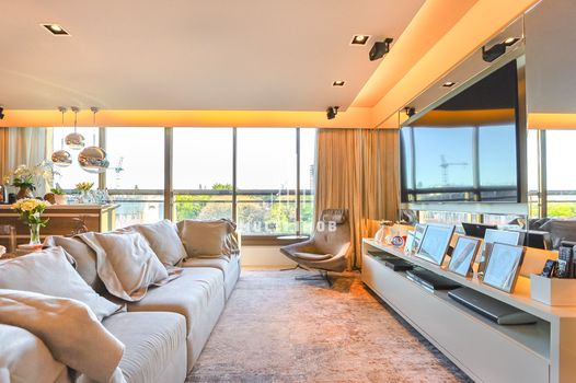 Foto 2 do(a) Apartamento de 3 quartos à venda em Três Figueiras, Porto Alegre