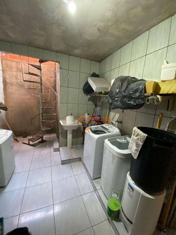 Foto 19 do(a) Casa de 7 quartos à venda em Jardim Presidente Dutra, Guarulhos